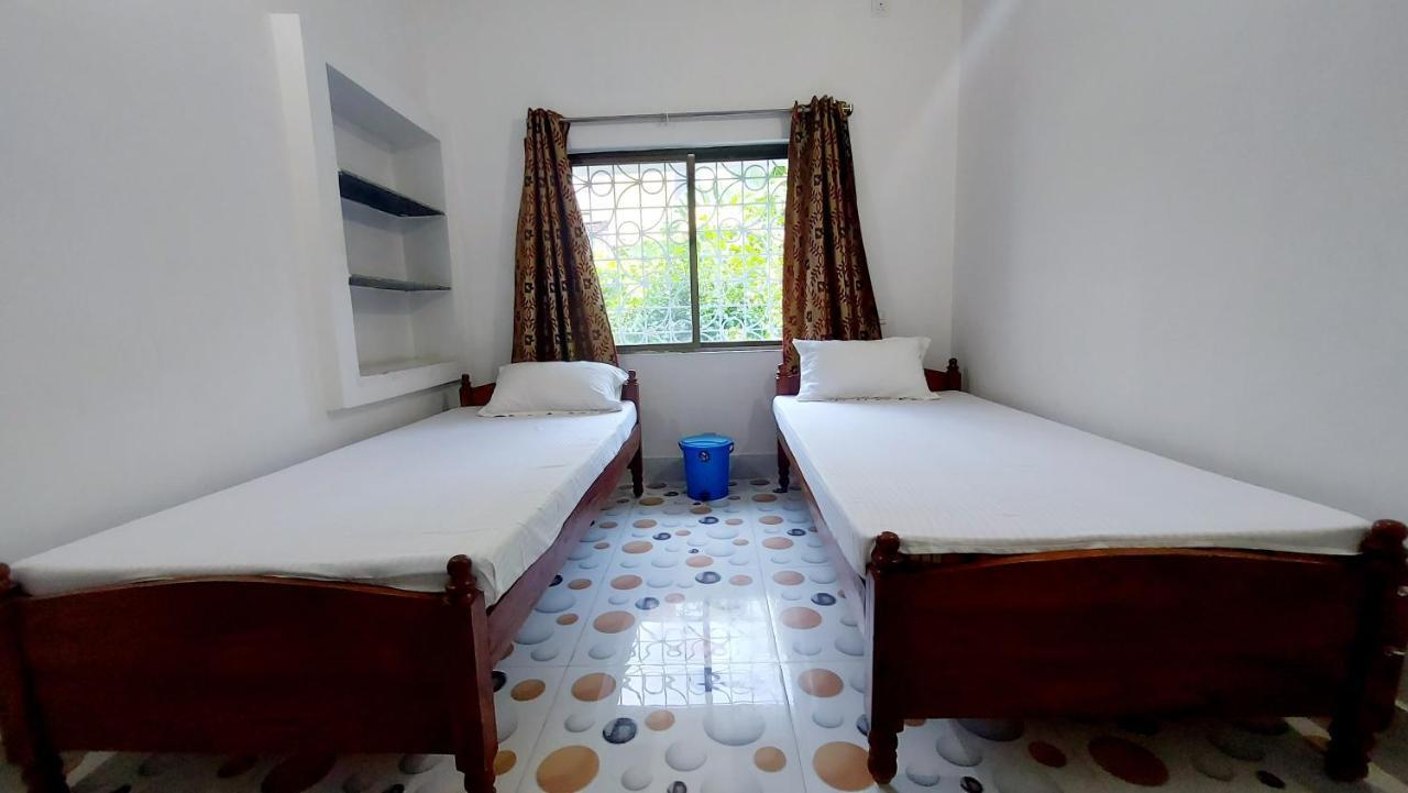 Nilam Guest House ブッダガヤ エクステリア 写真