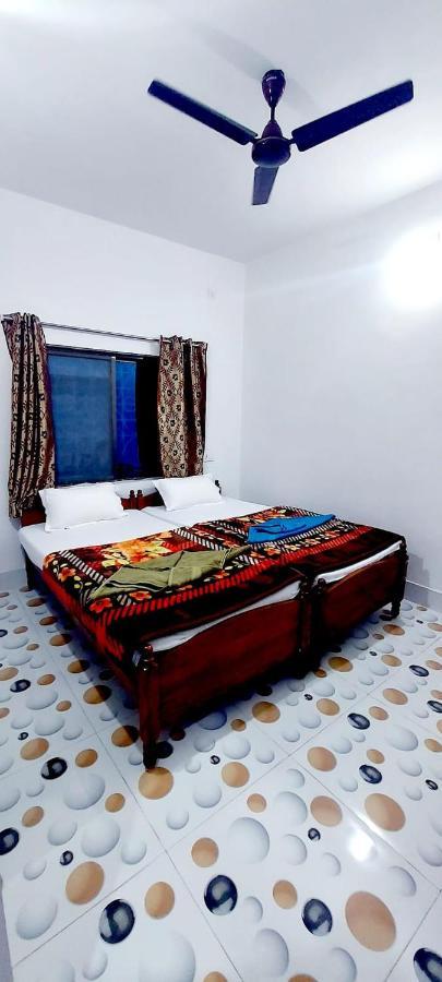 Nilam Guest House ブッダガヤ エクステリア 写真
