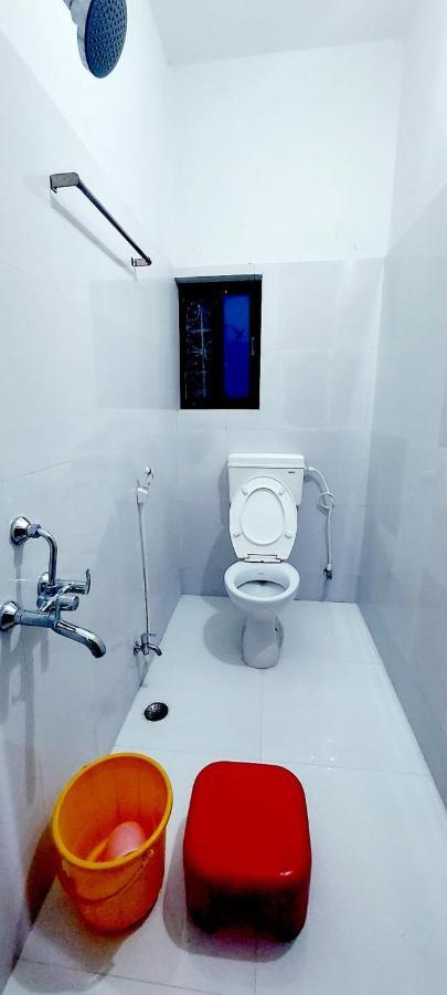 Nilam Guest House ブッダガヤ エクステリア 写真